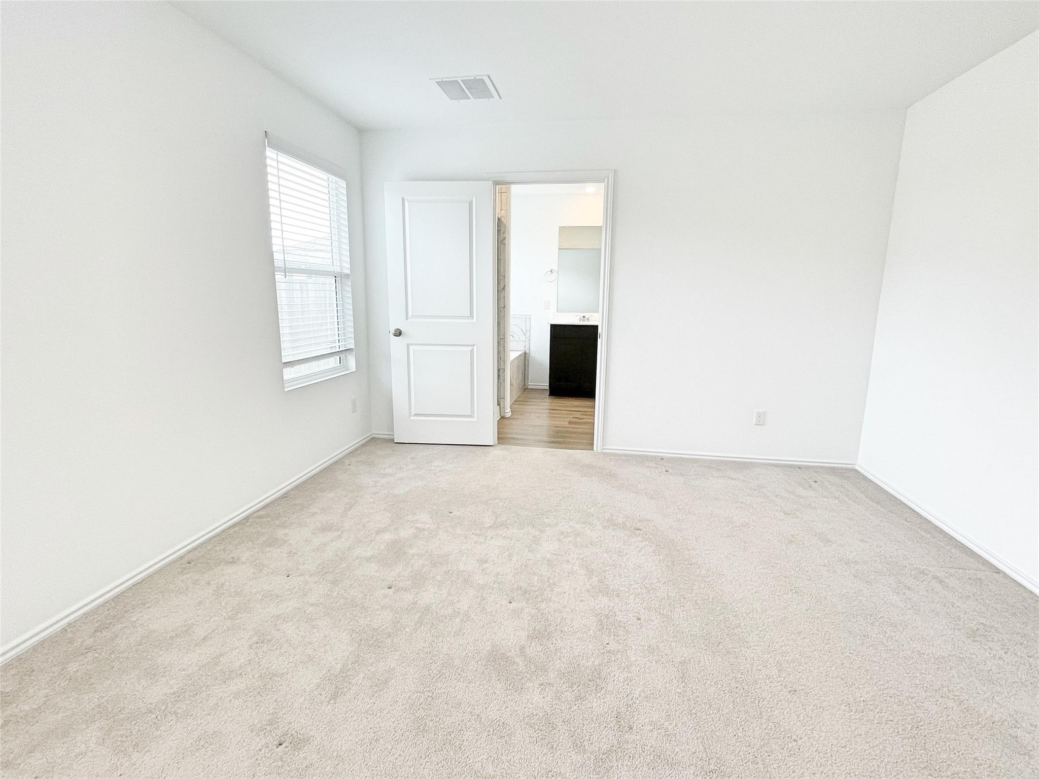 109 Allegro Dr, Hutto, TX 78634