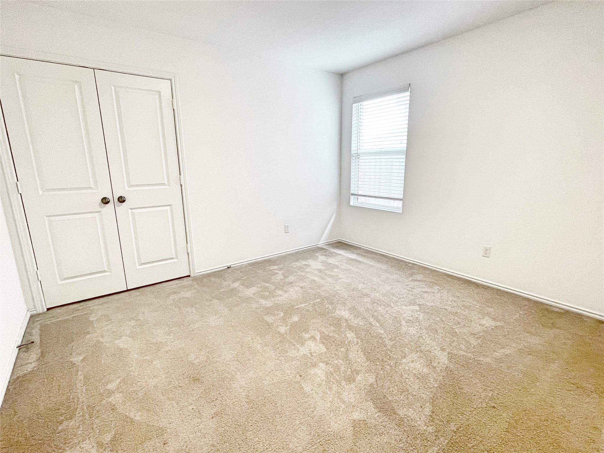 109 Allegro Dr, Hutto, TX 78634