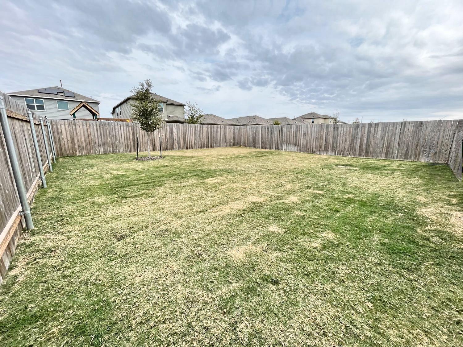 109 Allegro Dr, Hutto, TX 78634