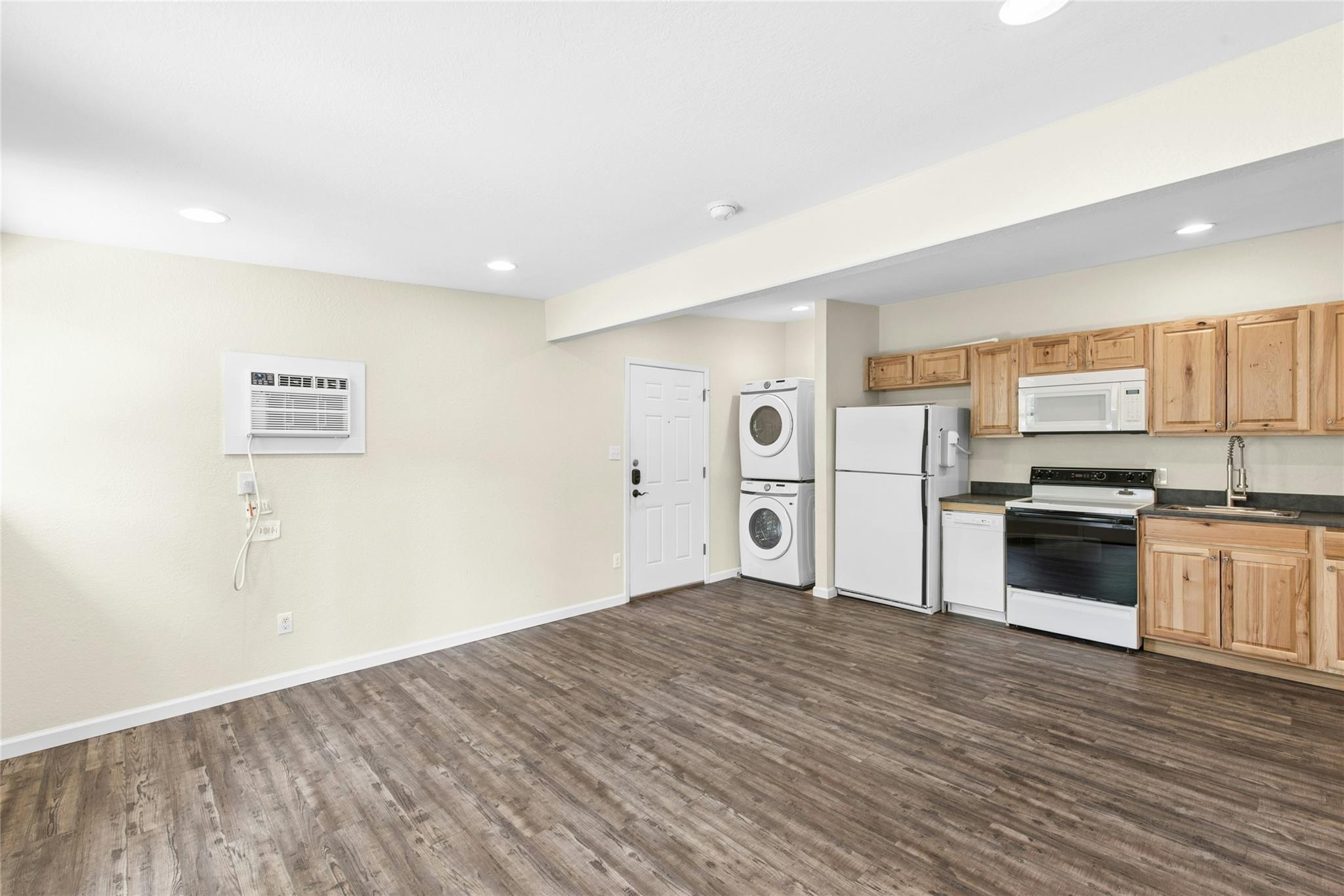 904 Philco Dr # B, Austin, TX 78745