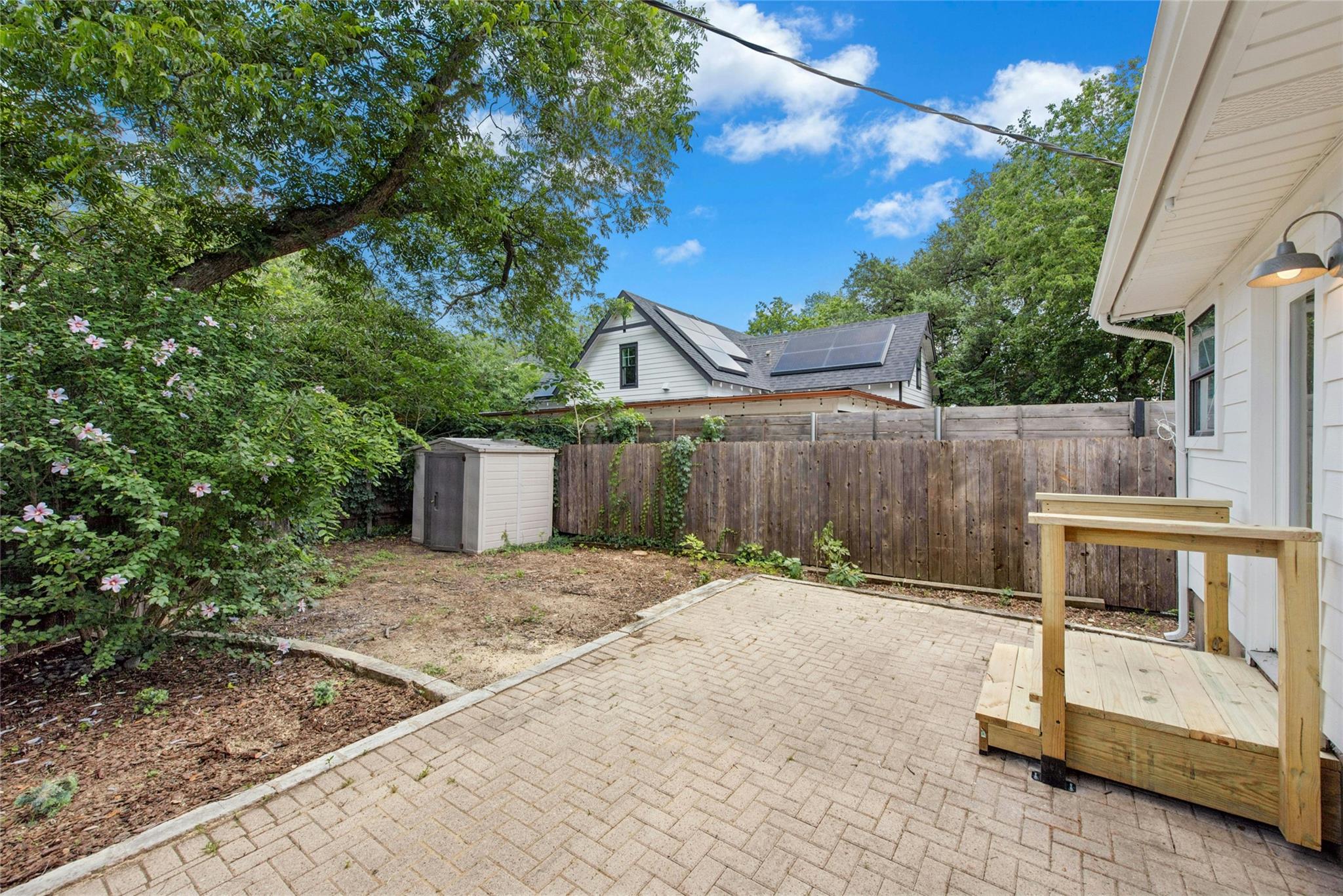 904 Philco Dr # B, Austin, TX 78745