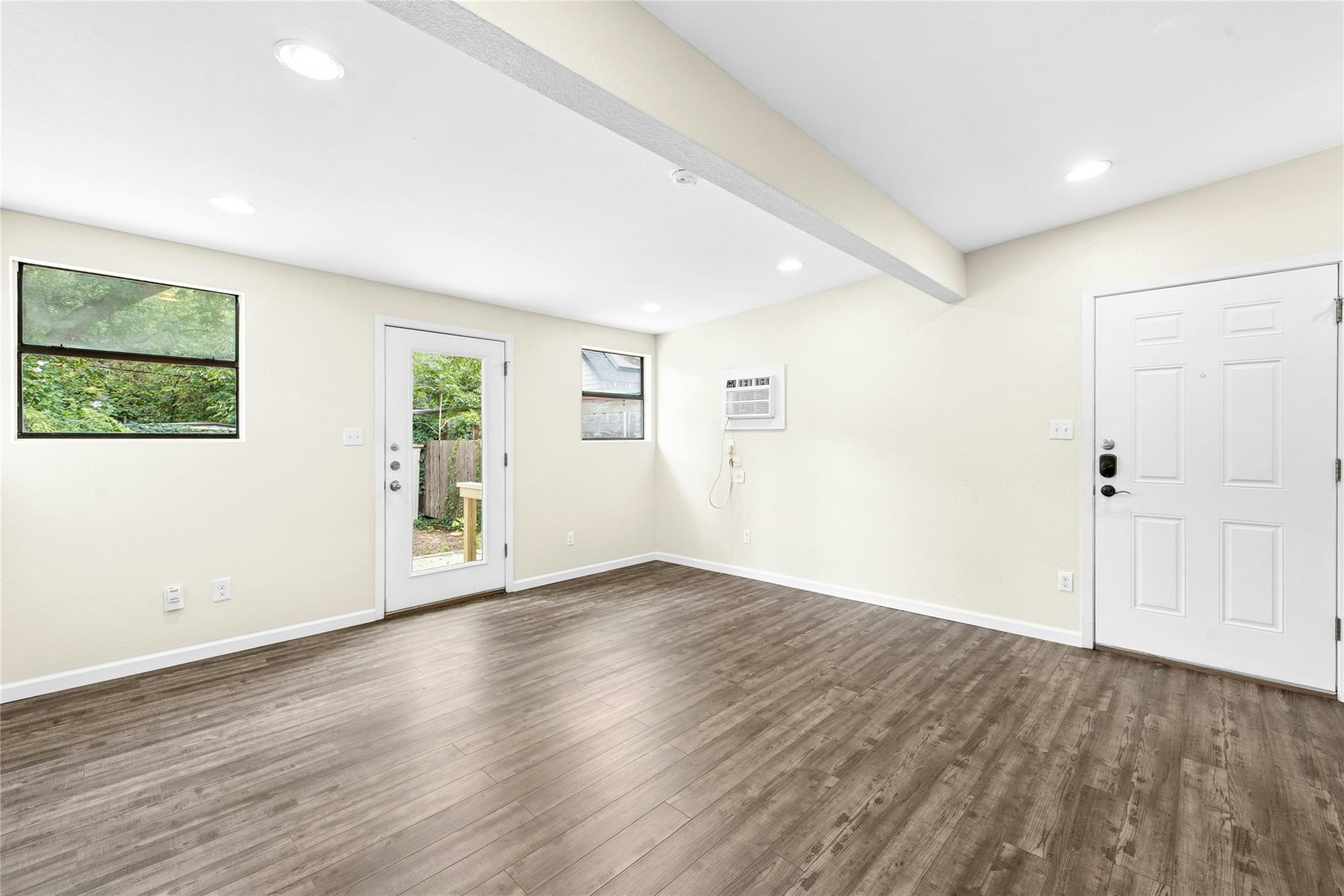 904 Philco Dr # B, Austin, TX 78745