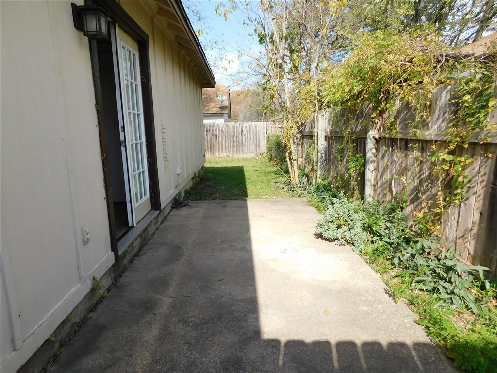 1900 Prairie Knoll Ct # A, Austin, TX 78758