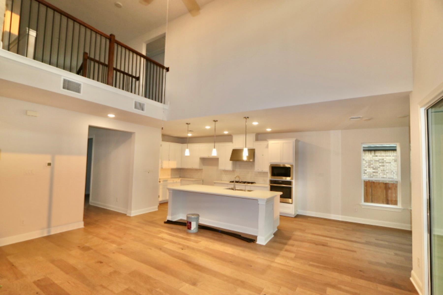 5817 Alamosa Clearing Dr, Austin, TX 78738