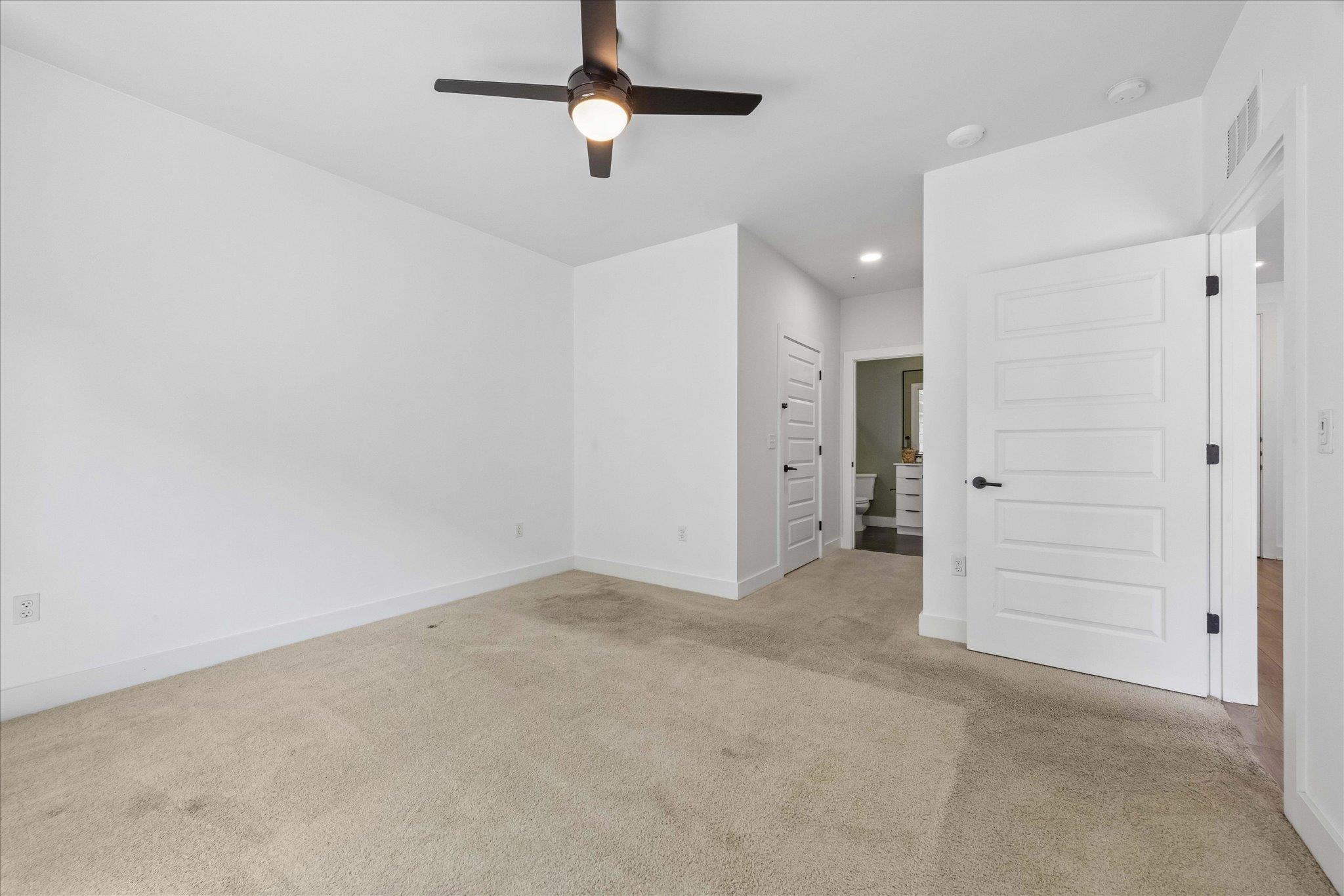 2220 Webberville Rd # 216, Austin, TX 78702