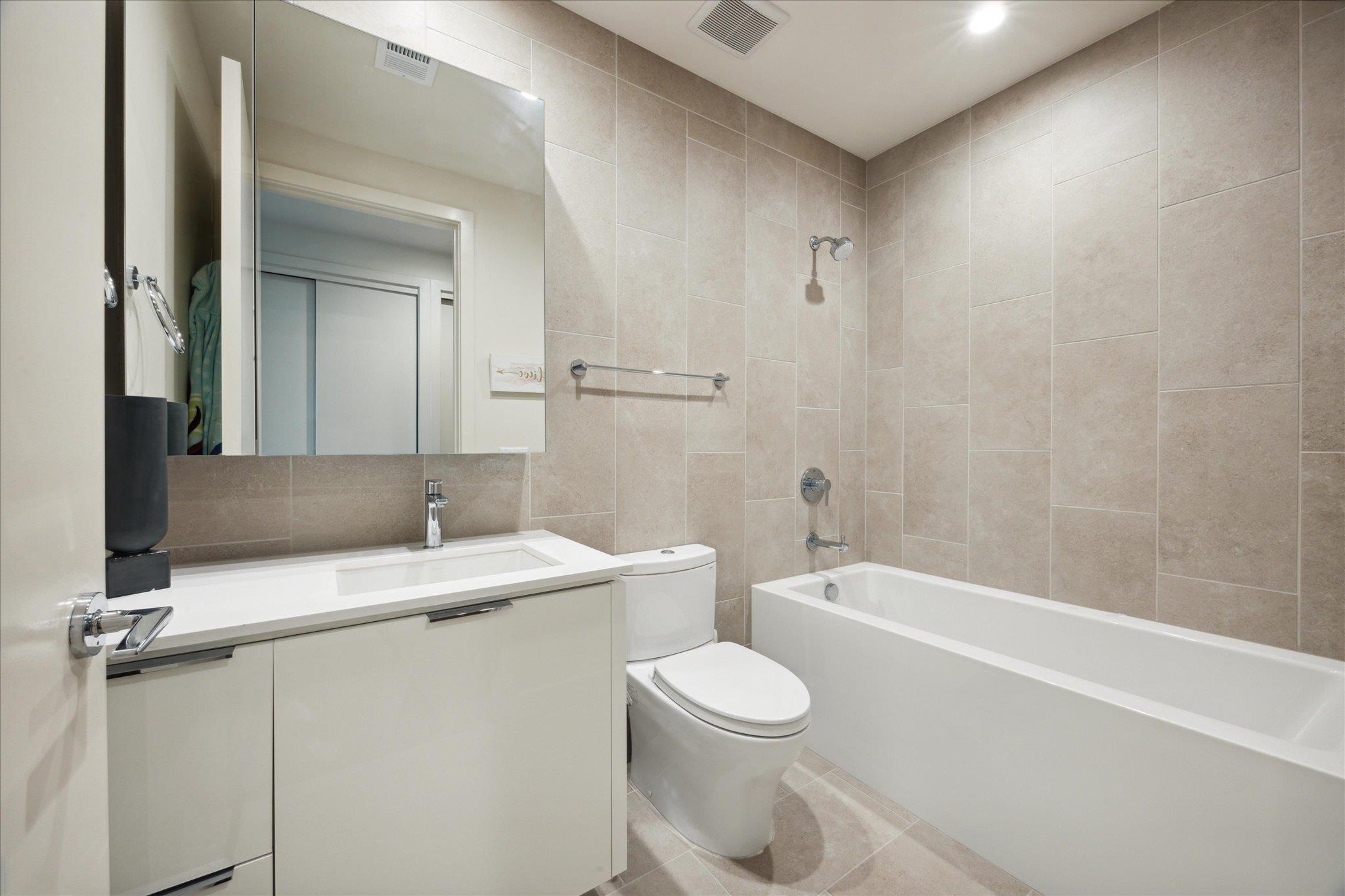 44 East Ave # 3301, Austin, TX 78701