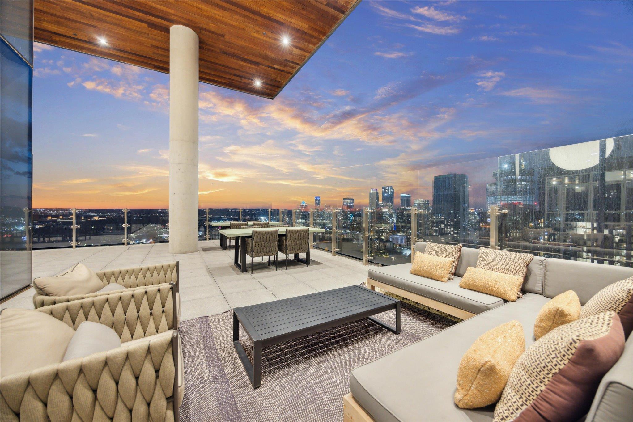 44 East Ave # 3301, Austin, TX 78701