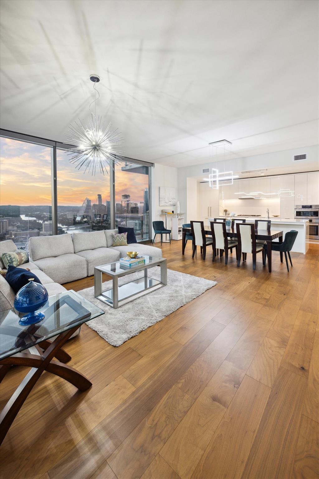 44 East Ave # 3301, Austin, TX 78701