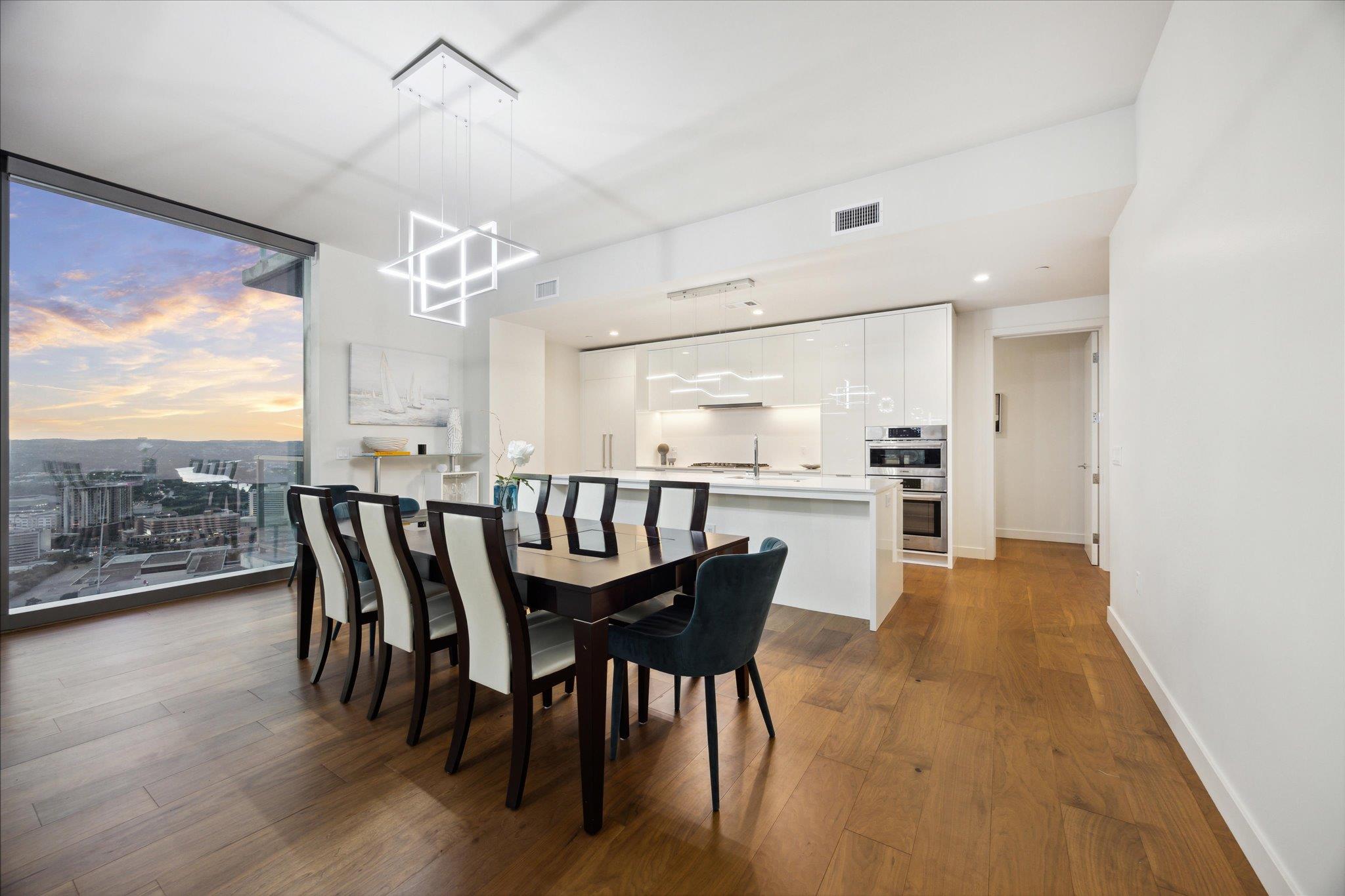 44 East Ave # 3301, Austin, TX 78701