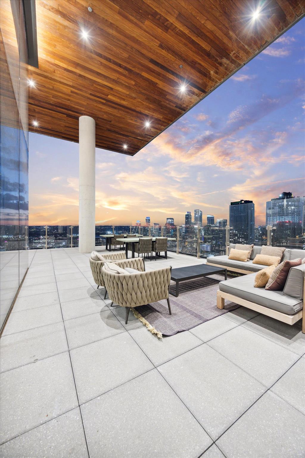 44 East Ave # 3301, Austin, TX 78701