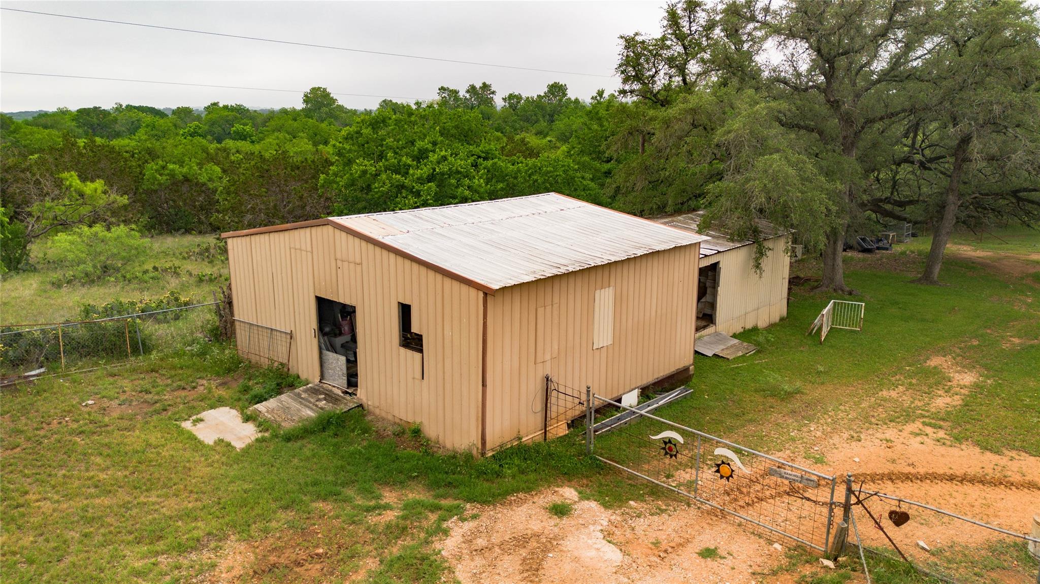 7866 County Road 404, Spicewood, TX 78669