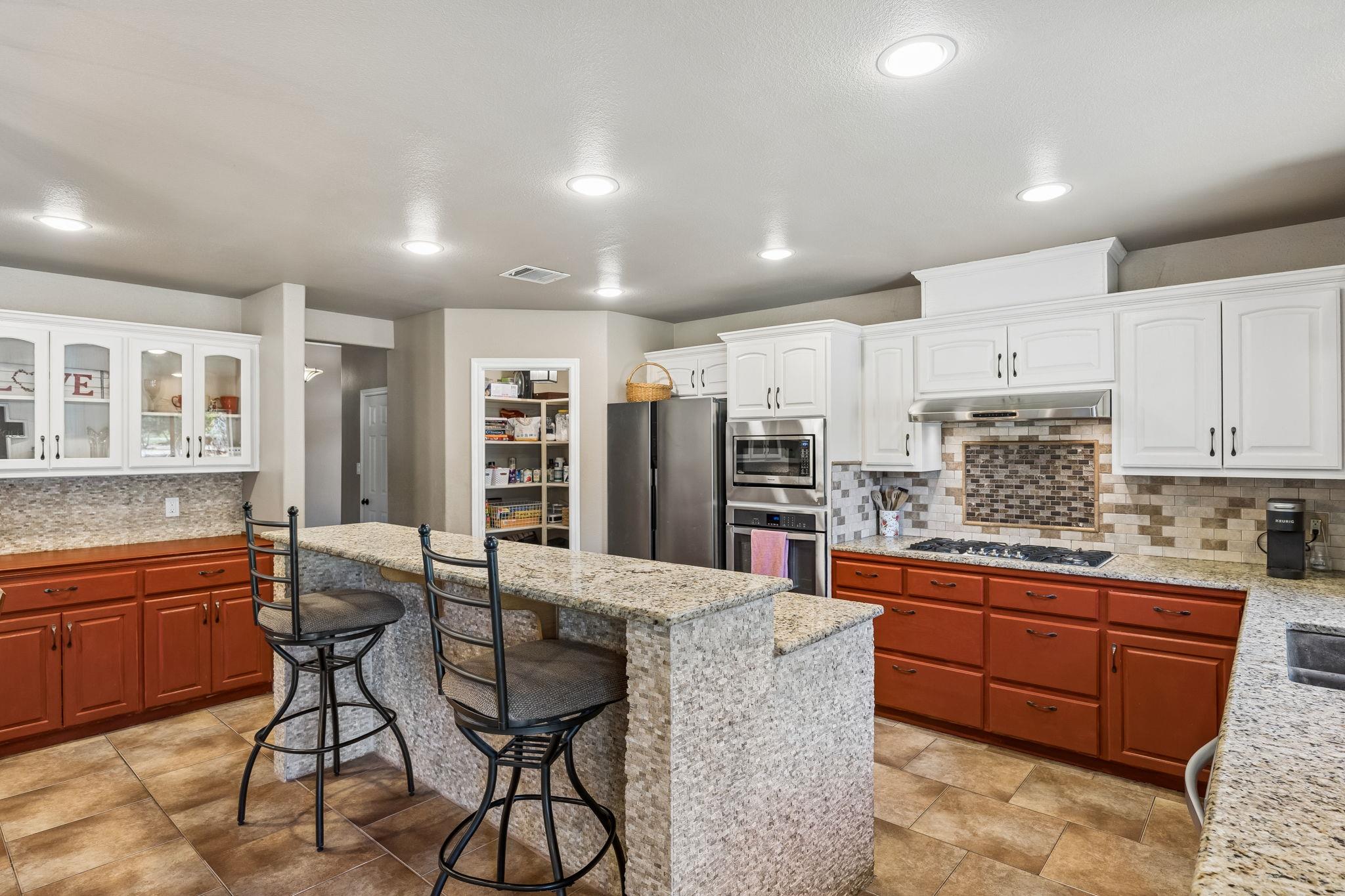 401 Twin Springs Rd, Georgetown, TX 78633