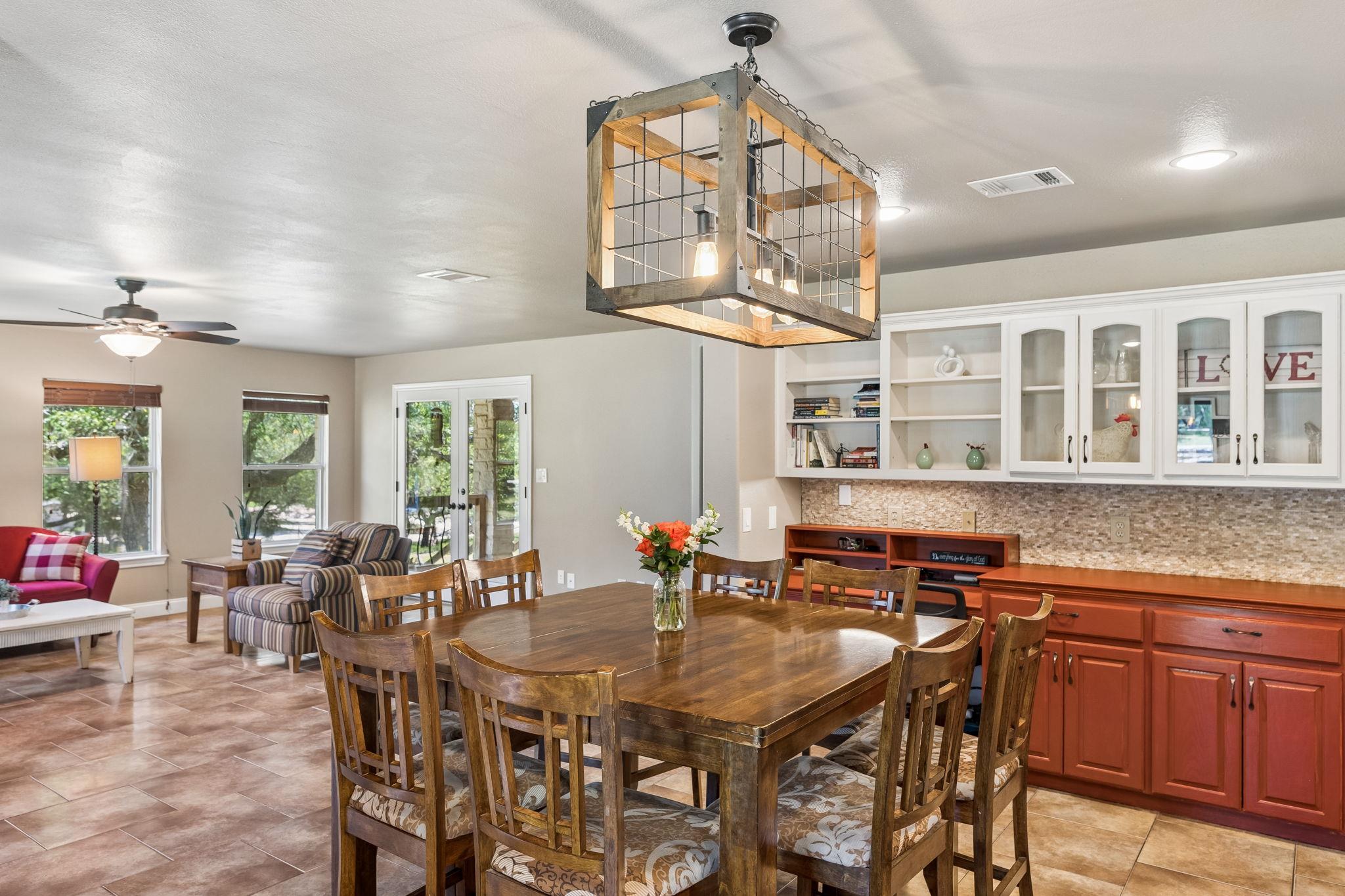 401 Twin Springs Rd, Georgetown, TX 78633