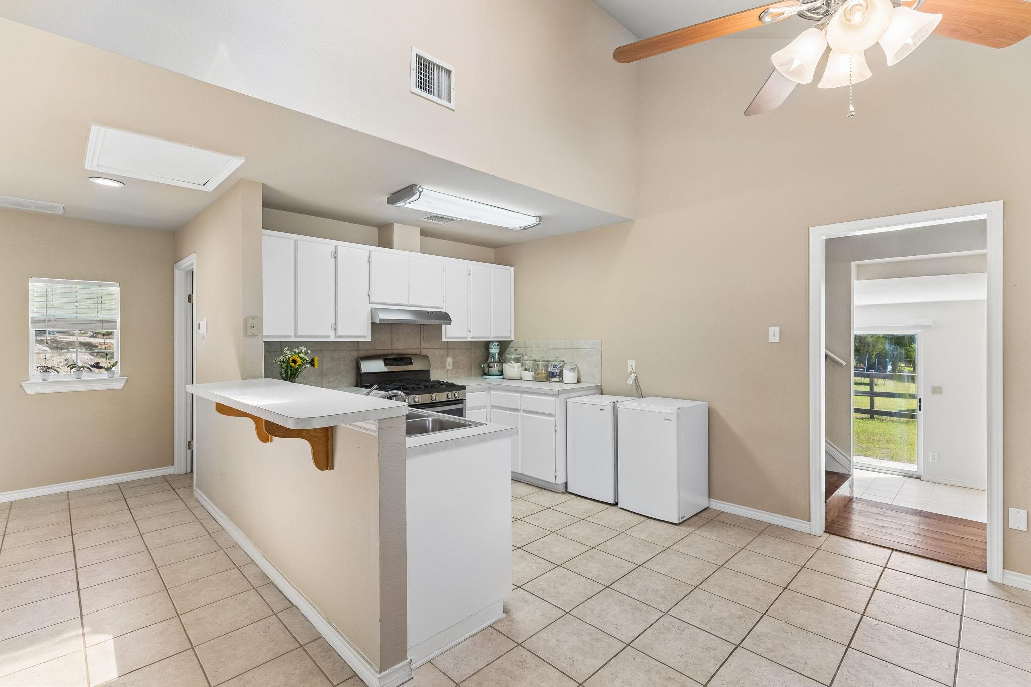 401 Twin Springs Rd, Georgetown, TX 78633