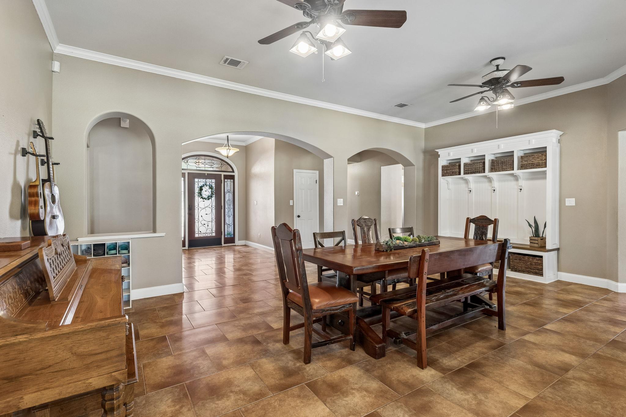401 Twin Springs Rd, Georgetown, TX 78633