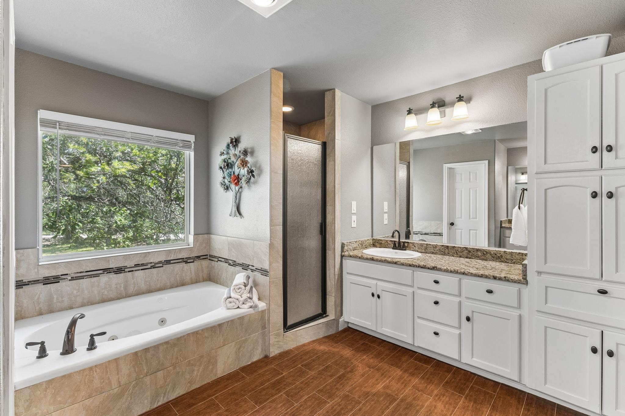 401 Twin Springs Rd, Georgetown, TX 78633