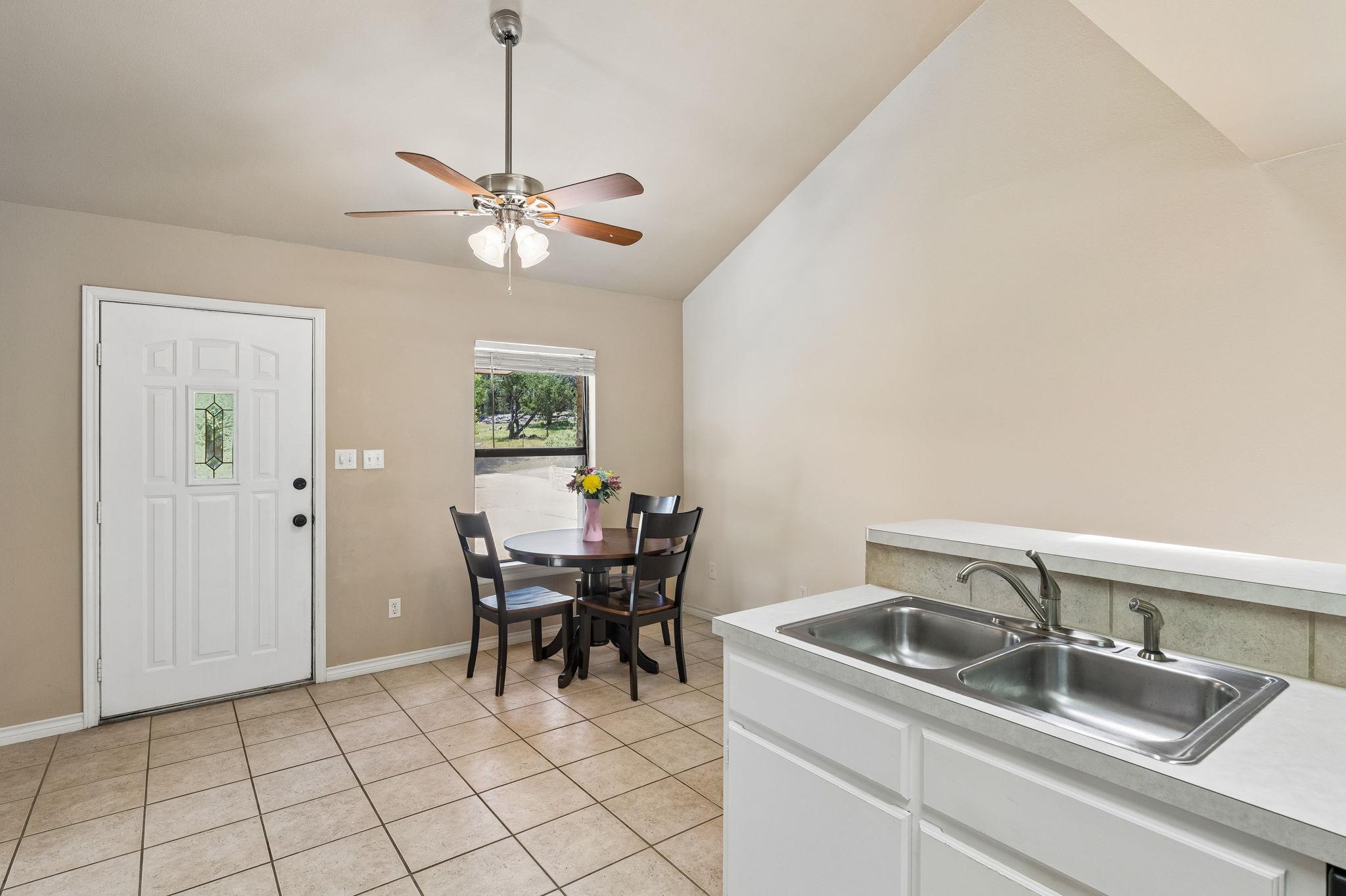 401 Twin Springs Rd, Georgetown, TX 78633