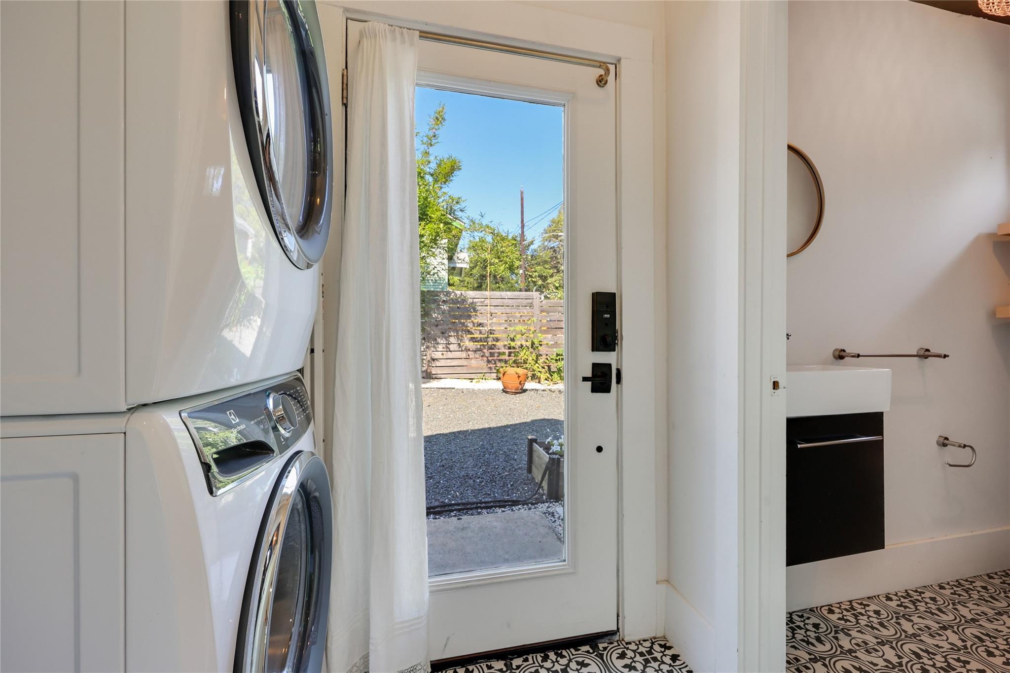 2012 Poquito St, Austin, TX 78722