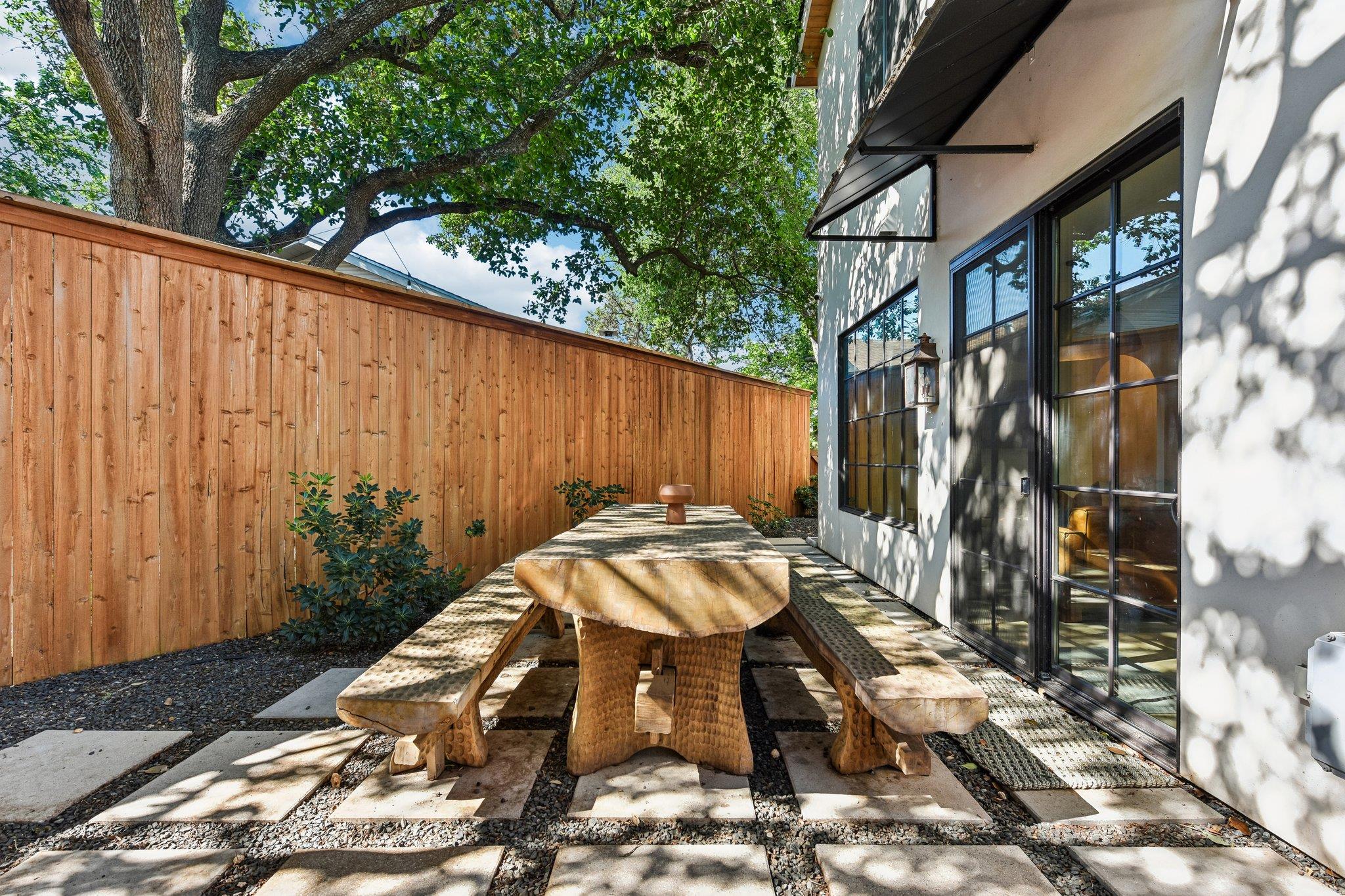 1915 Brackenridge St, Austin, TX 78704