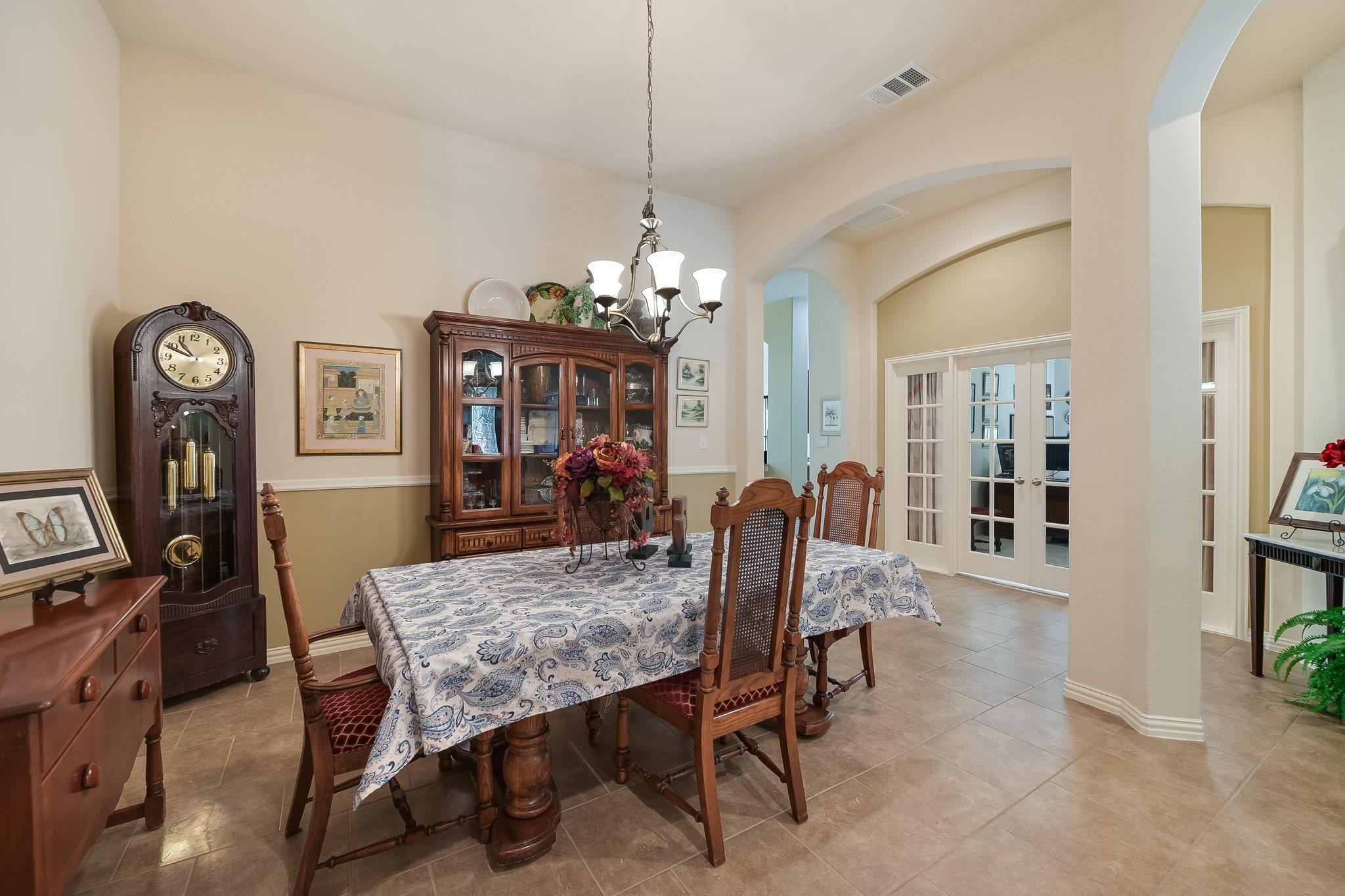 1827 Tall Chief, Leander, TX 78641