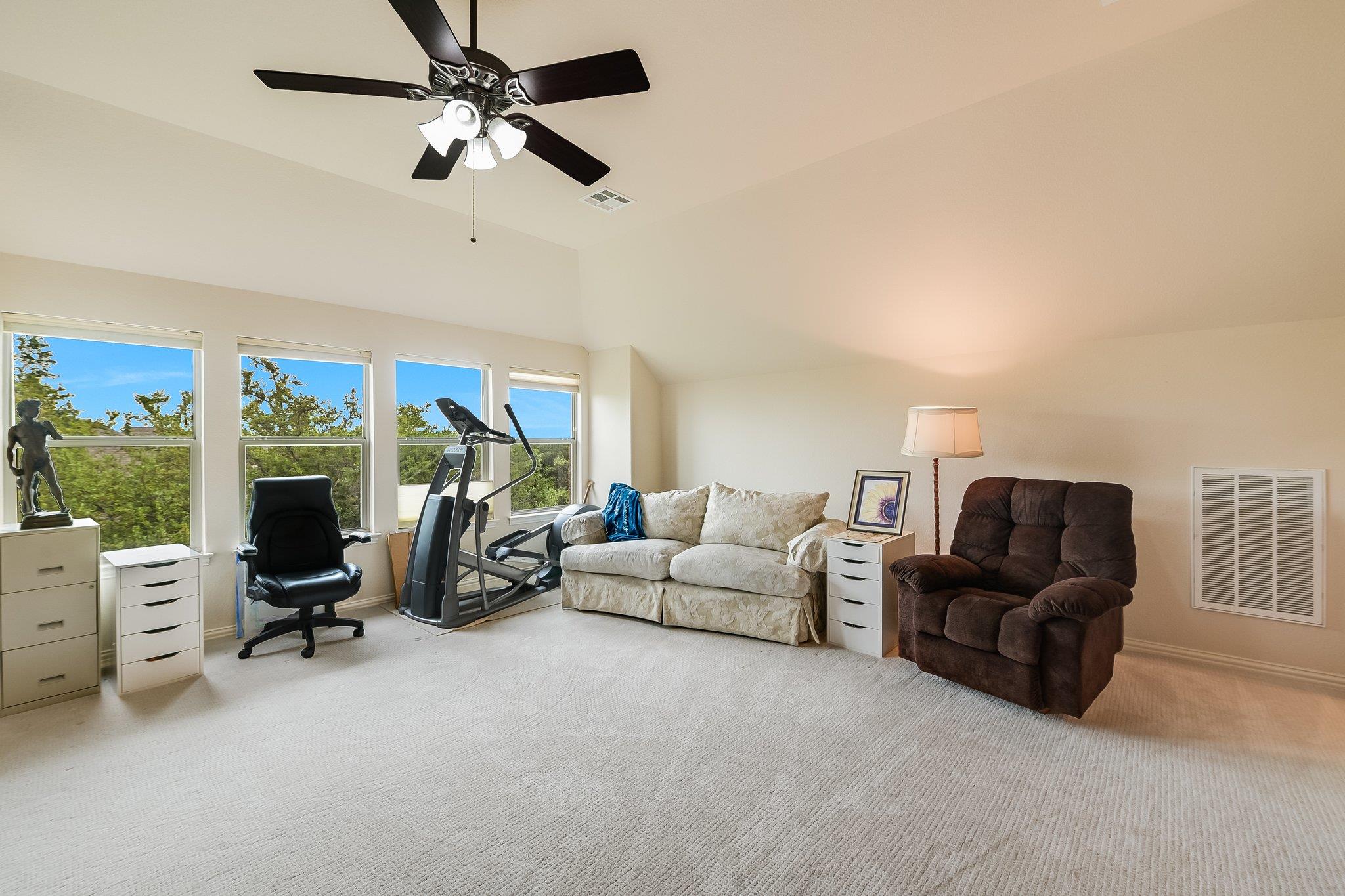 1827 Tall Chief, Leander, TX 78641