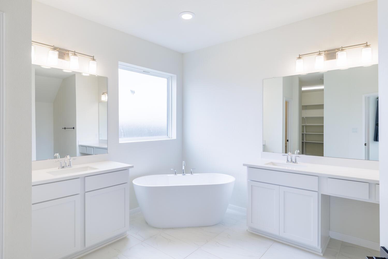 208 Wagon Spoke Way, Liberty Hill, TX 78642