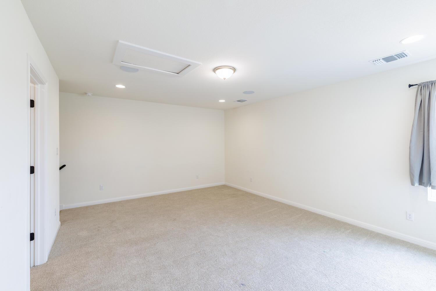 208 Wagon Spoke Way, Liberty Hill, TX 78642