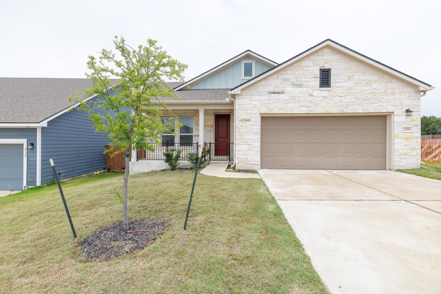 208 Wagon Spoke Way, Liberty Hill, TX 78642