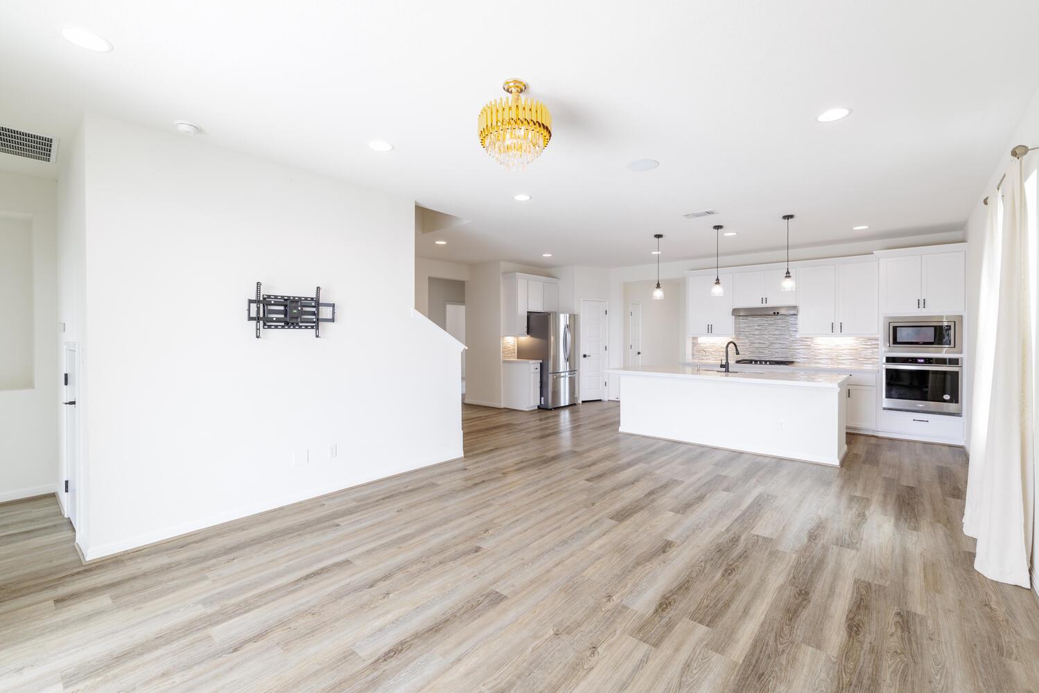 208 Wagon Spoke Way, Liberty Hill, TX 78642