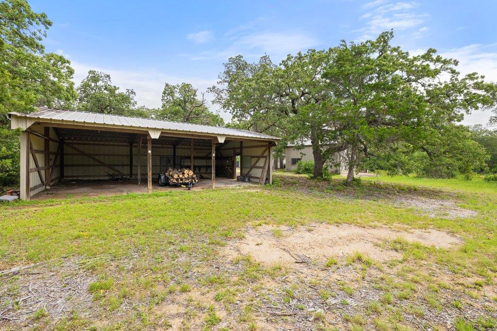 244 Woodway Dr, Elgin, TX 78621