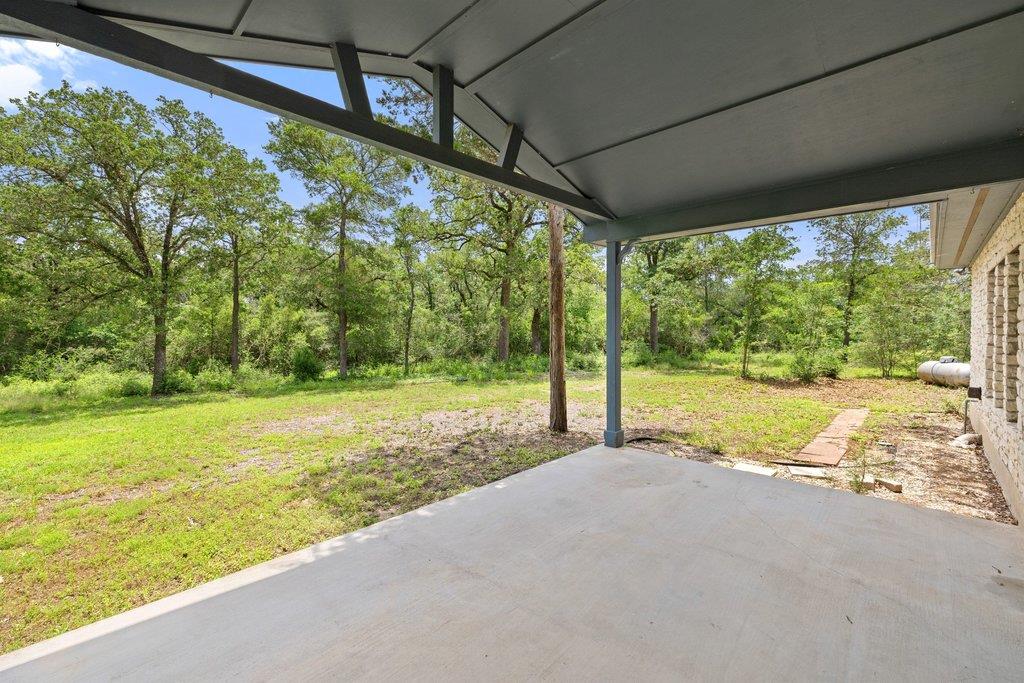 244 Woodway Dr, Elgin, TX 78621