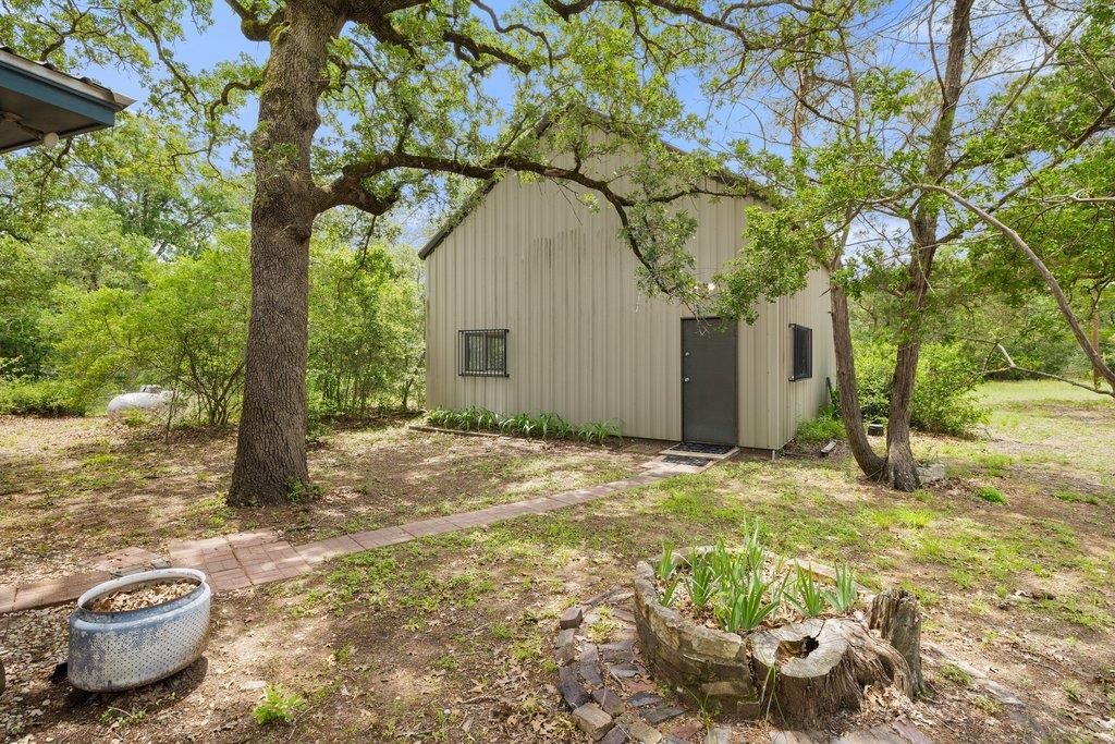 244 Woodway Dr, Elgin, TX 78621