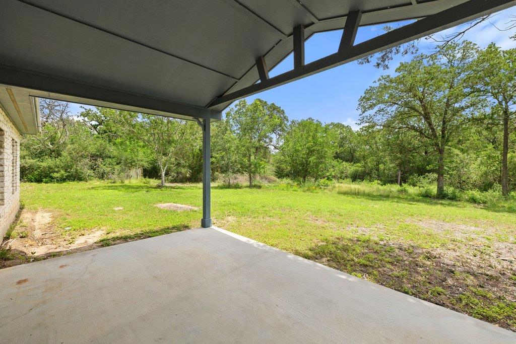 244 Woodway Dr, Elgin, TX 78621