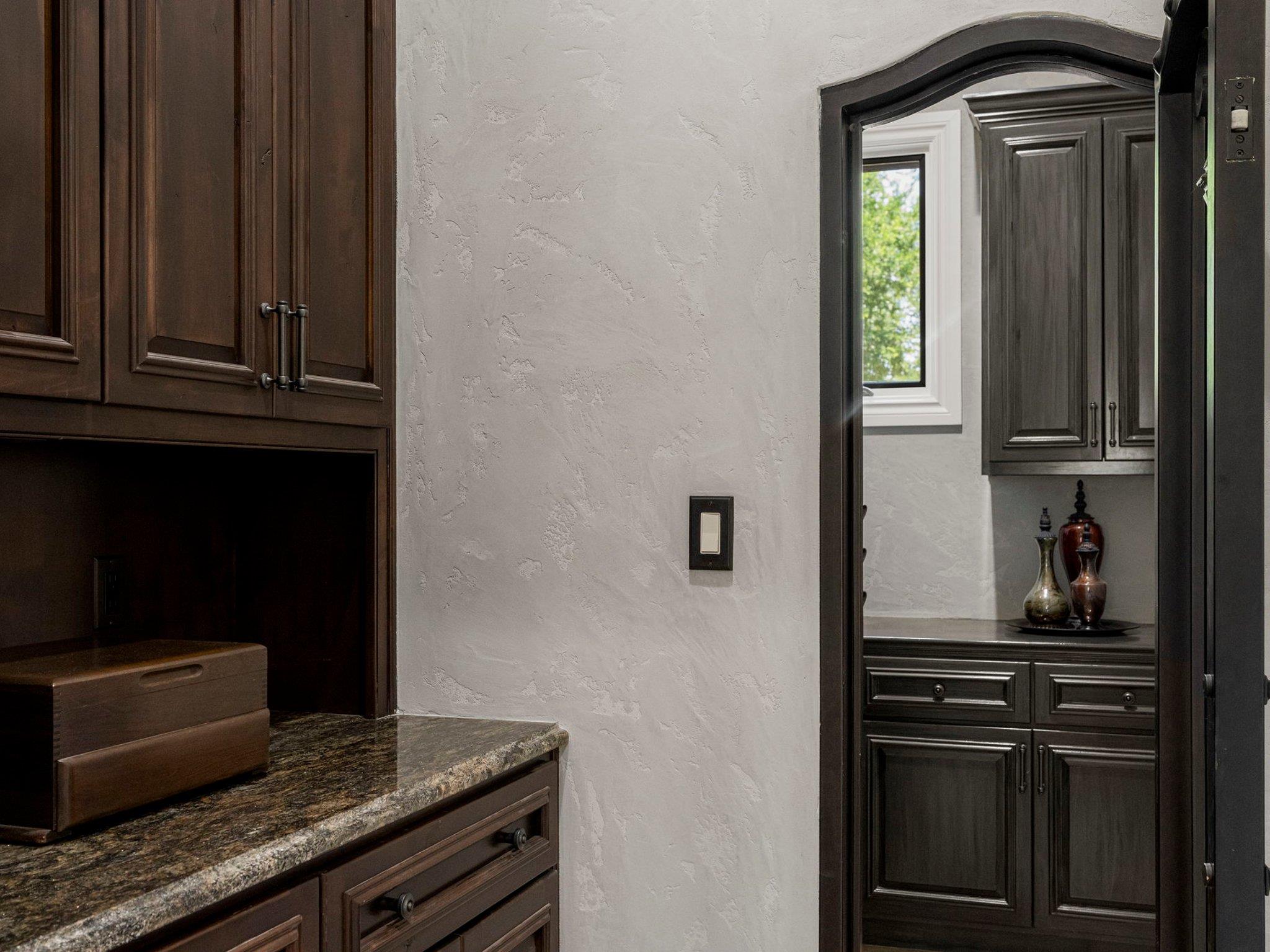 1928 Running Creek Dr, Salado, TX 76571