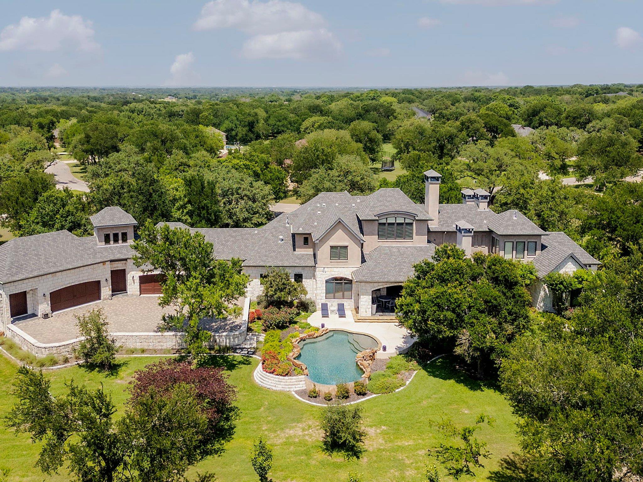 1928 Running Creek Dr, Salado, TX 76571