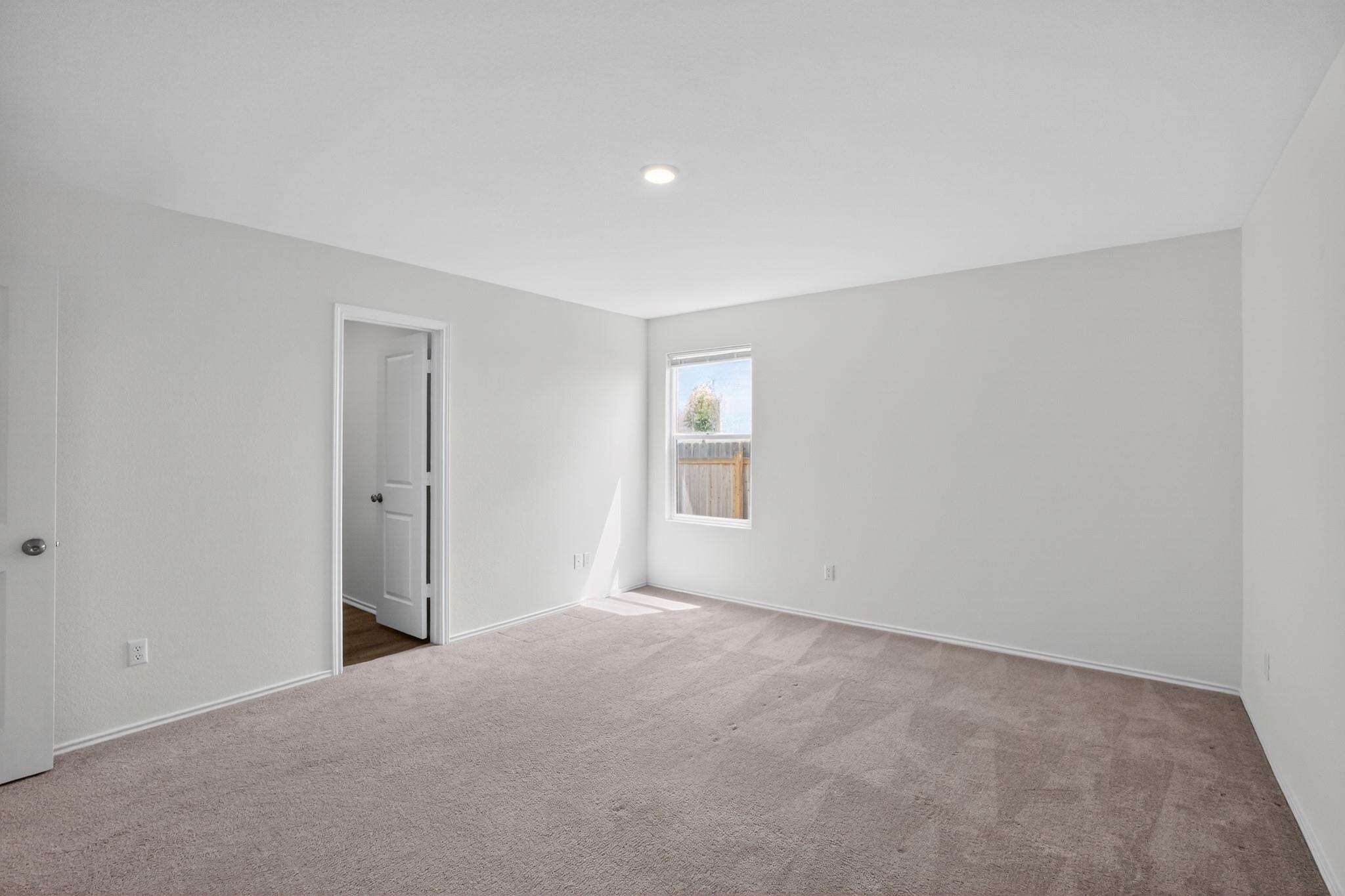 604 Marty Allen Loop, Jarrell, TX 76537