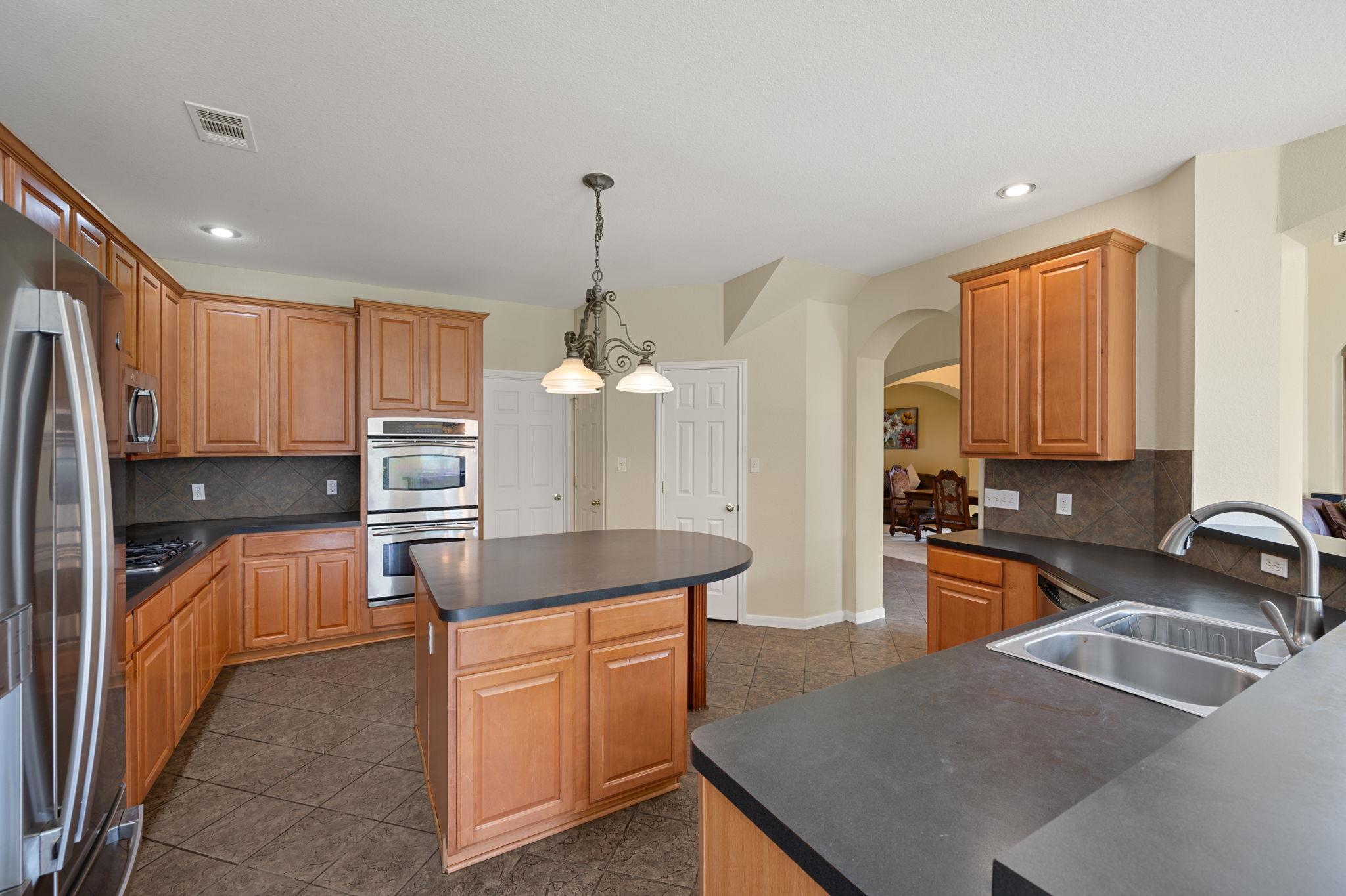 707 House Wren Loop, Pflugerville, TX 78660