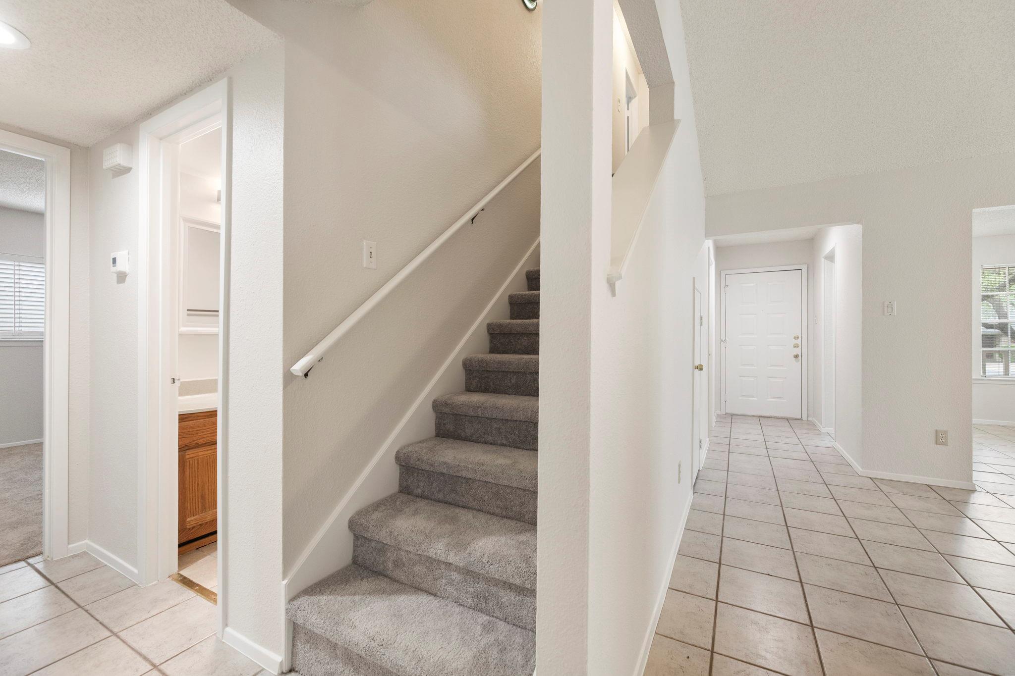 4401 Molokai Dr, Austin, TX 78749