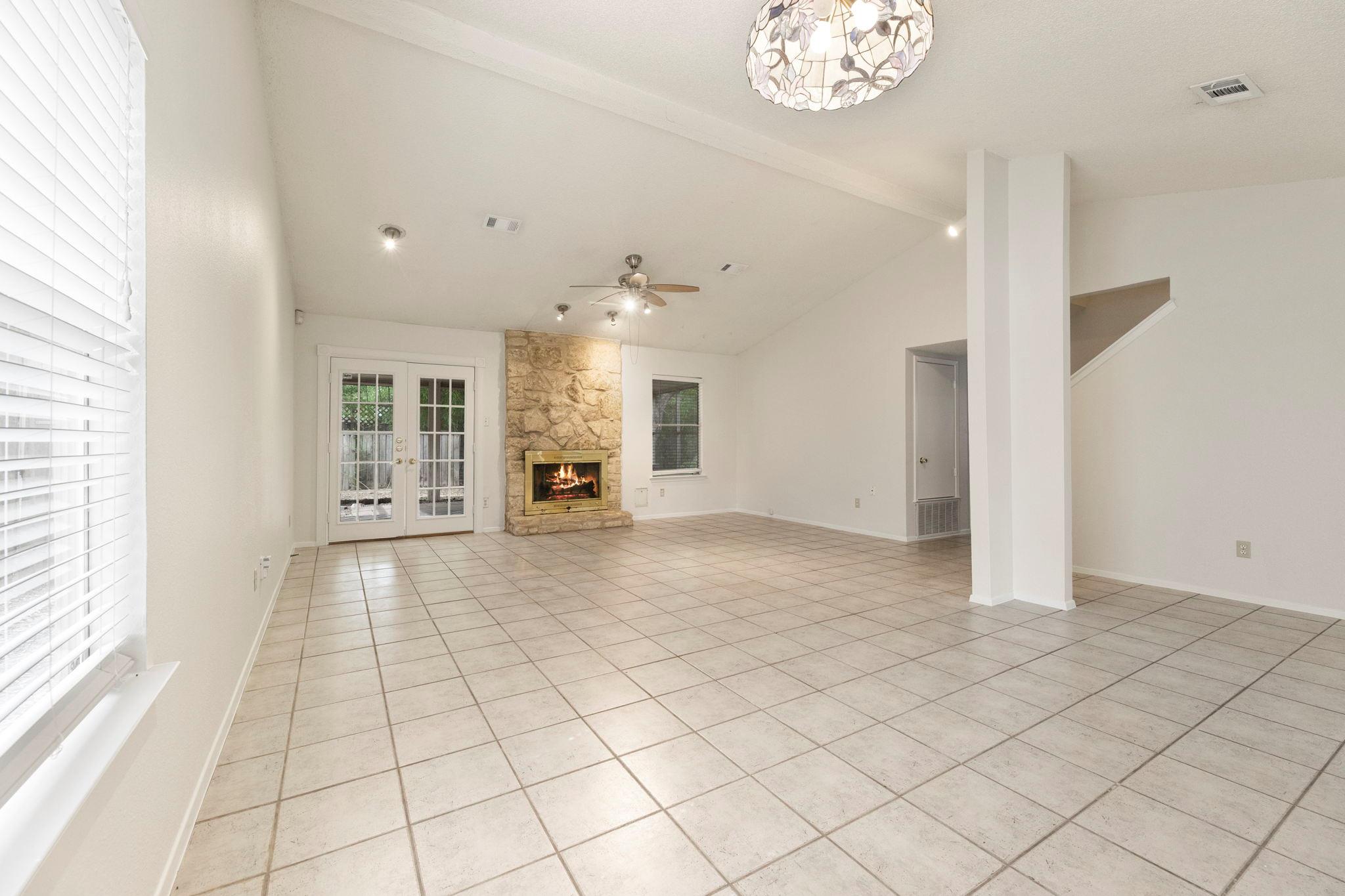 4401 Molokai Dr, Austin, TX 78749
