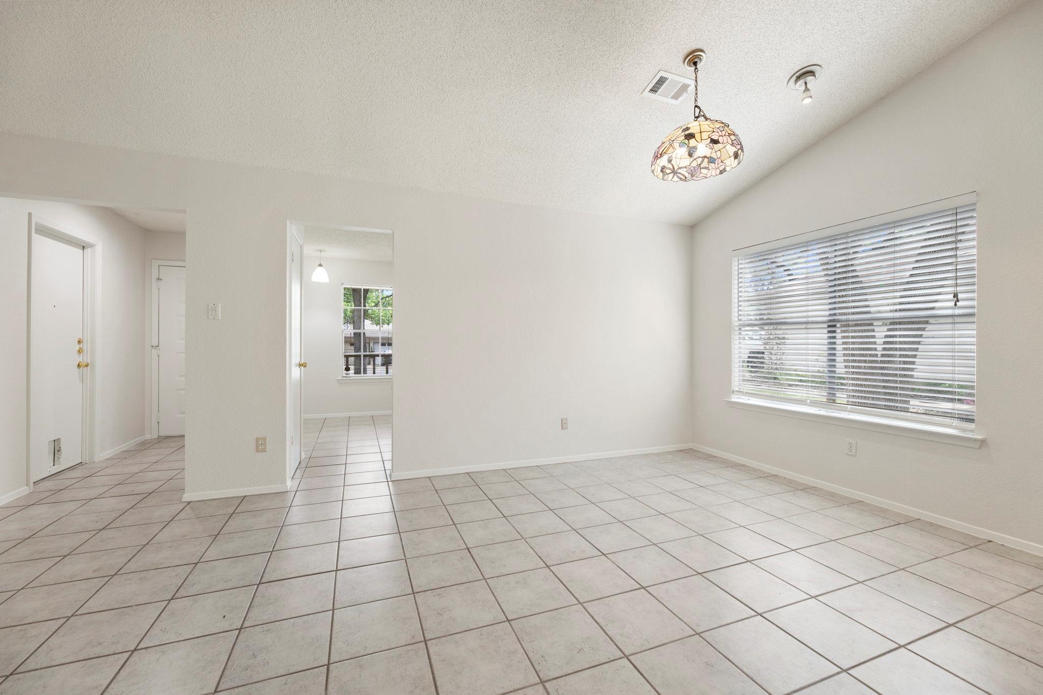 4401 Molokai Dr, Austin, TX 78749