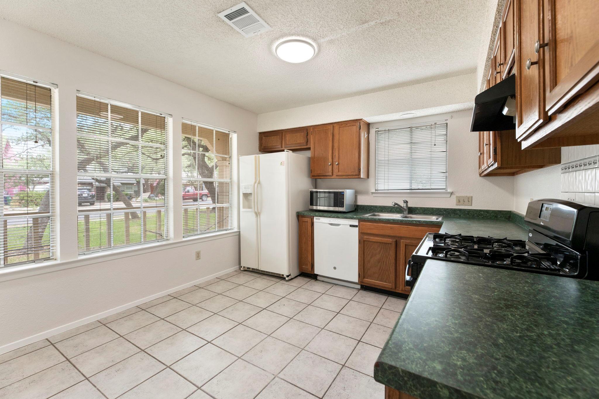 4401 Molokai Dr, Austin, TX 78749