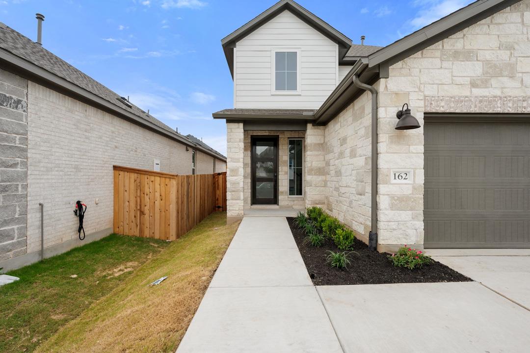 162 Grayson Elm Pass, Dripping Springs, TX 78620
