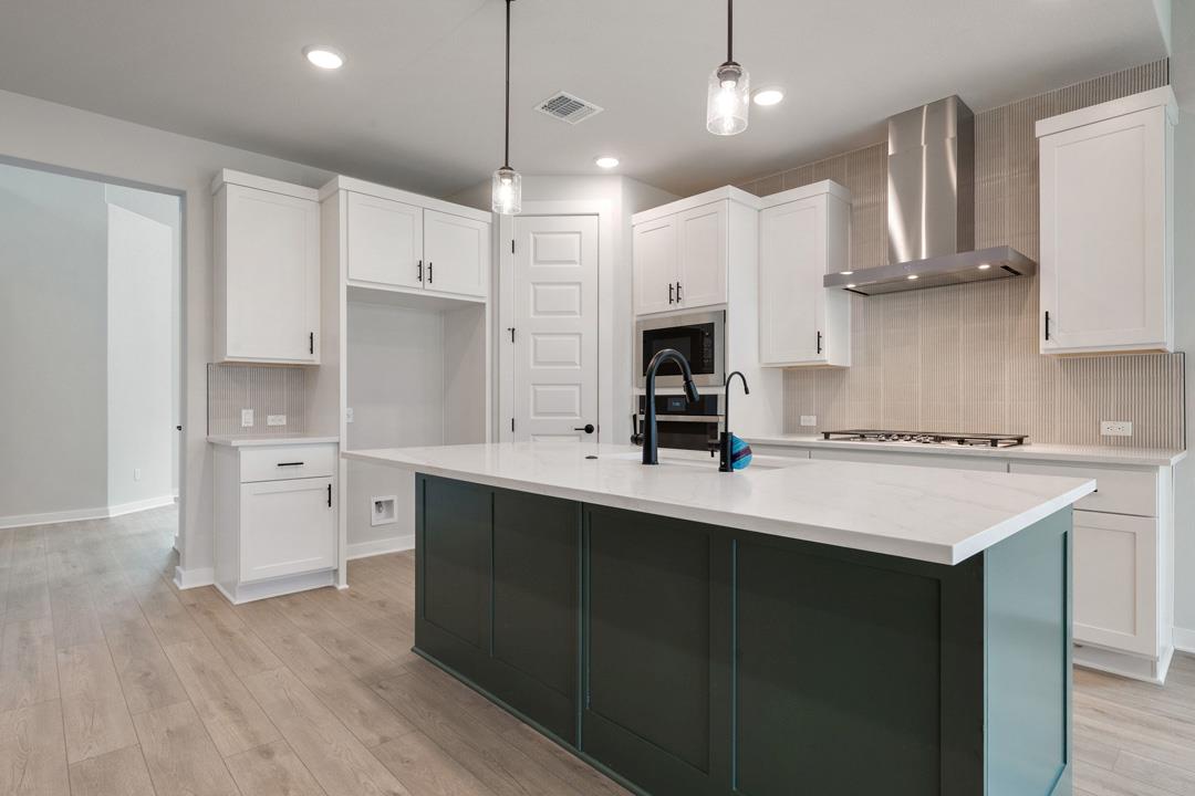 162 Grayson Elm Pass, Dripping Springs, TX 78620