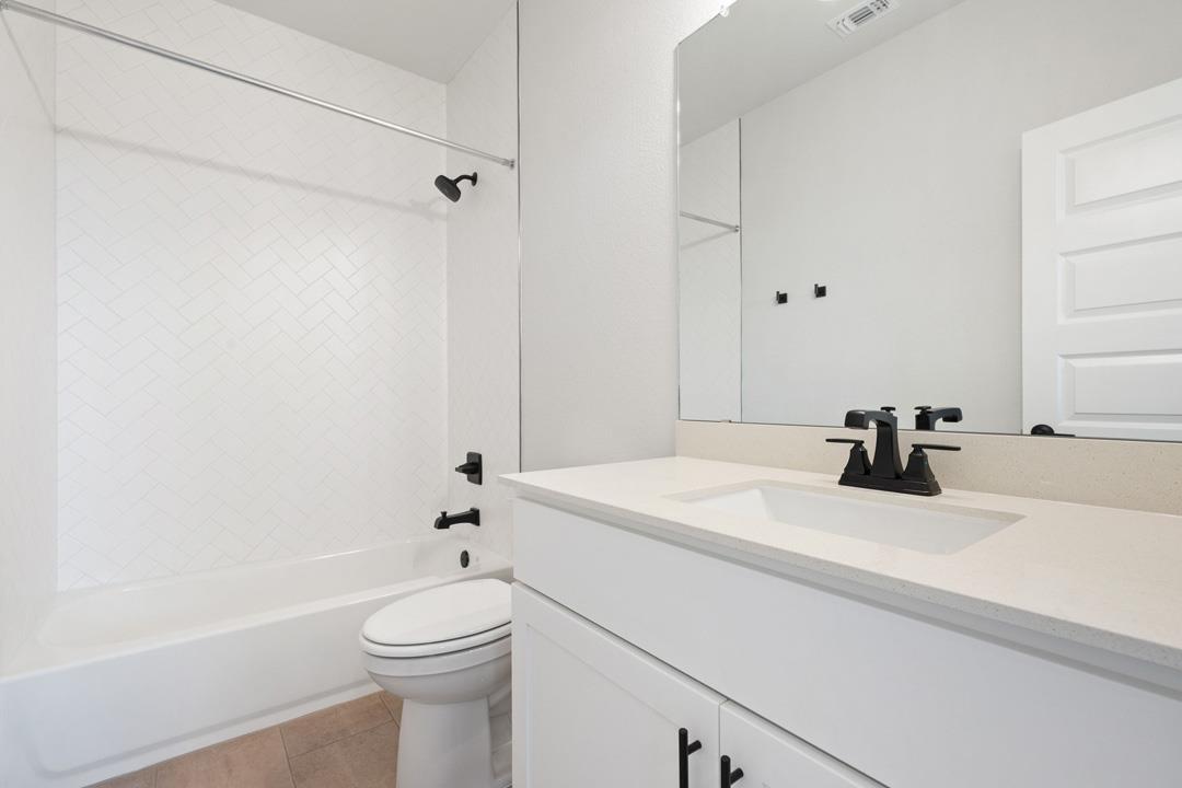 162 Grayson Elm Pass, Dripping Springs, TX 78620