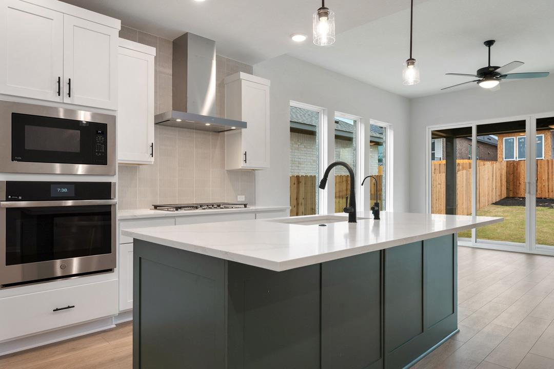 162 Grayson Elm Pass, Dripping Springs, TX 78620