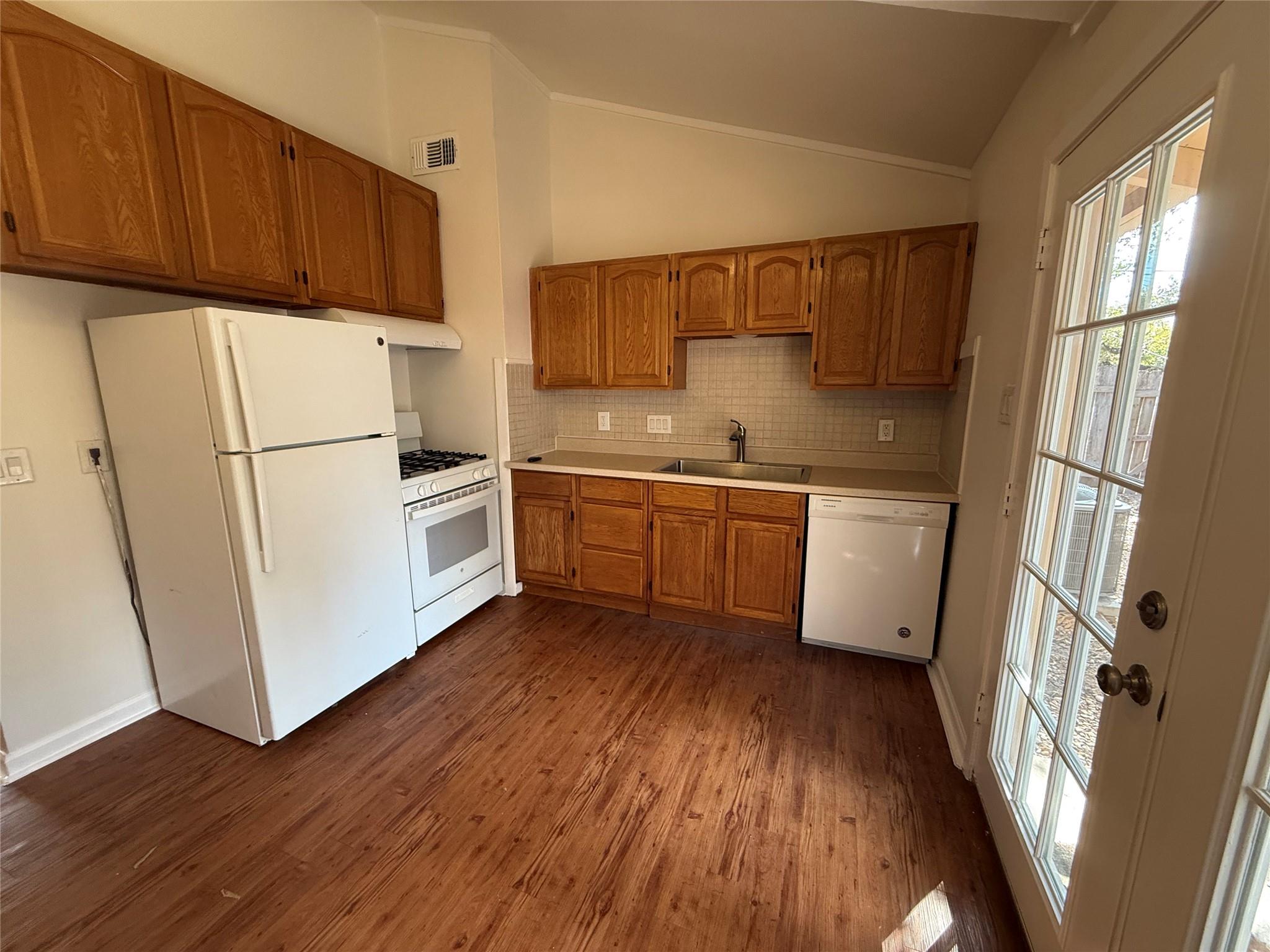 6710 Circle S Rd # B, Austin, TX 78745