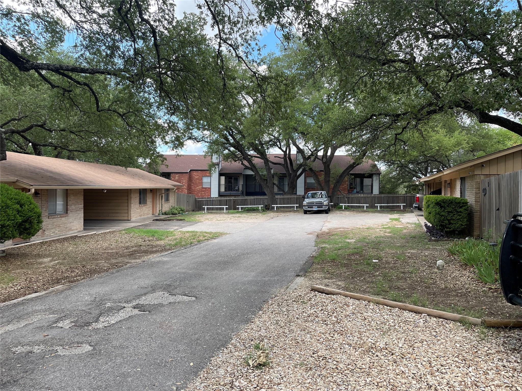 6710 Circle S Rd # B, Austin, TX 78745
