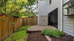 7635 Guadalupe St # 902, Austin, TX 78752