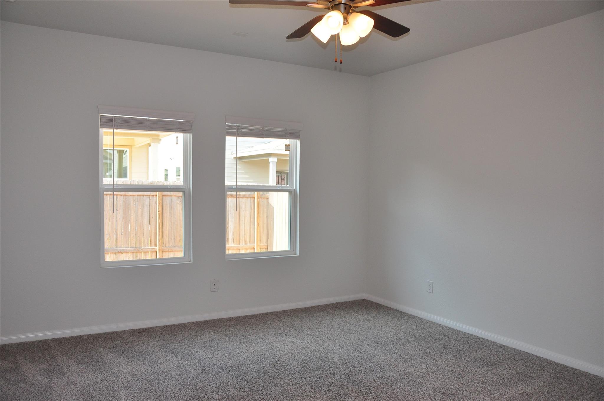 504 Lt Rusty Dr, Jarrell, TX 76537