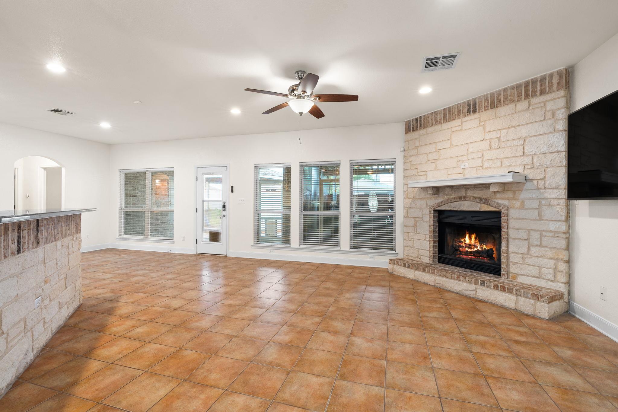 1902 Yuma Cir, Killeen, TX 76543